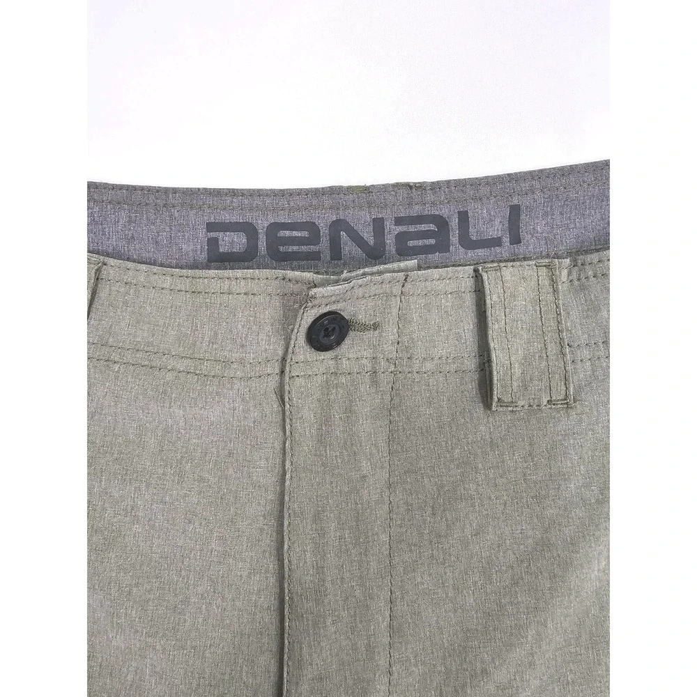 Denali Mens Cargo Shorts Size 38 Army Green Lightweight Athletic Cargo Zipper